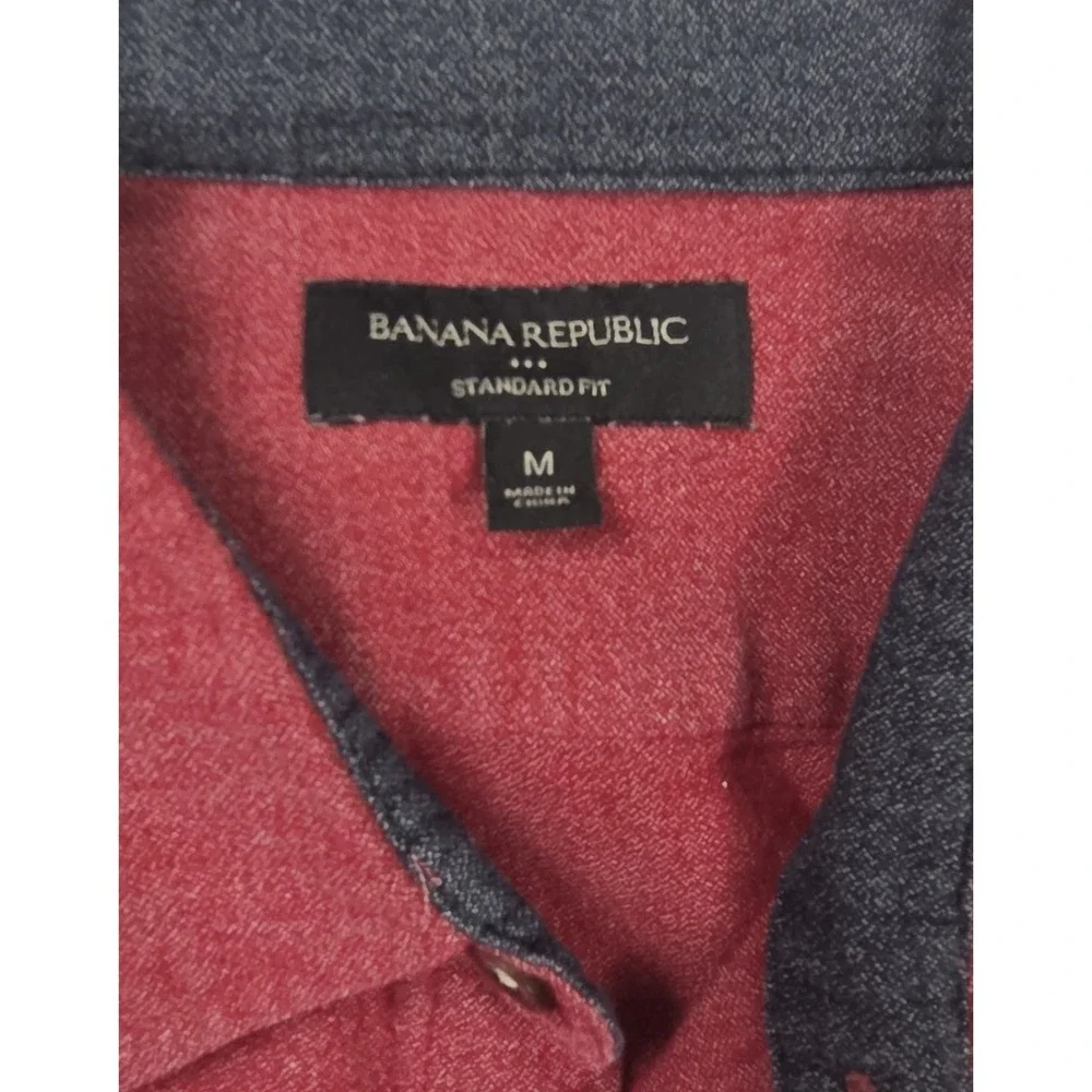 Banana Republic Standard Fit Red Chest Pocket Button Up S/S Shirt Men's Size M‎